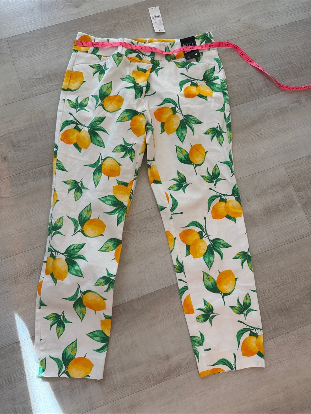 audrey White Pants with Yellow Lemon & Green Leaf Print